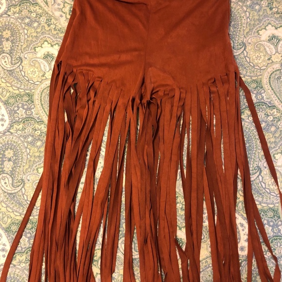 Vibrant faux suede shorts - Picture 3 of 3